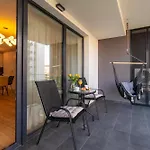 Azabia Luxury - Nest 2 *