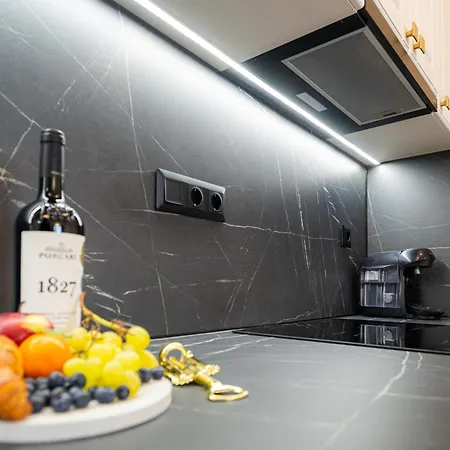 Azabia Luxury - Nest 2