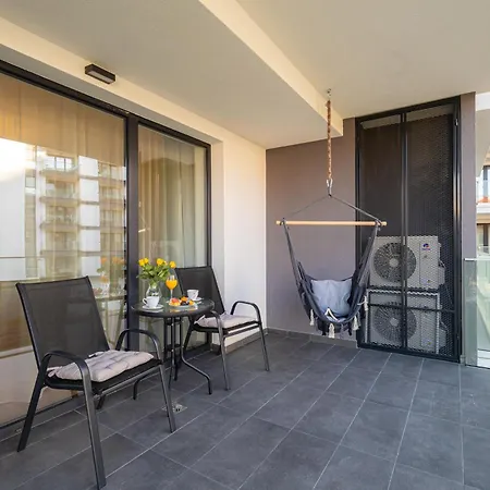 Azabia Luxury - Nest 2 *