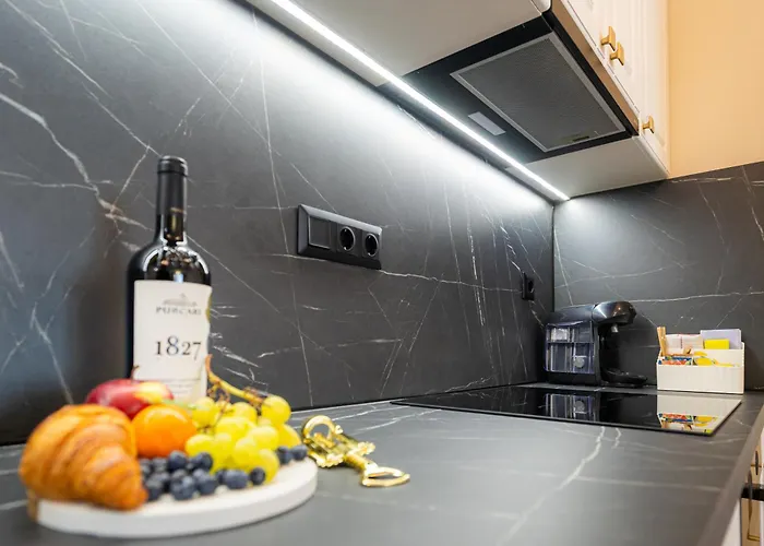 Azabia Luxury - Nest 2