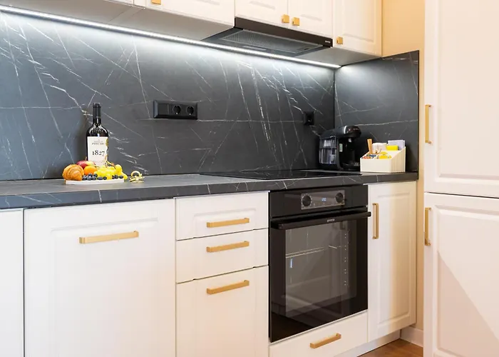 Azabia Luxury - Nest 2 *